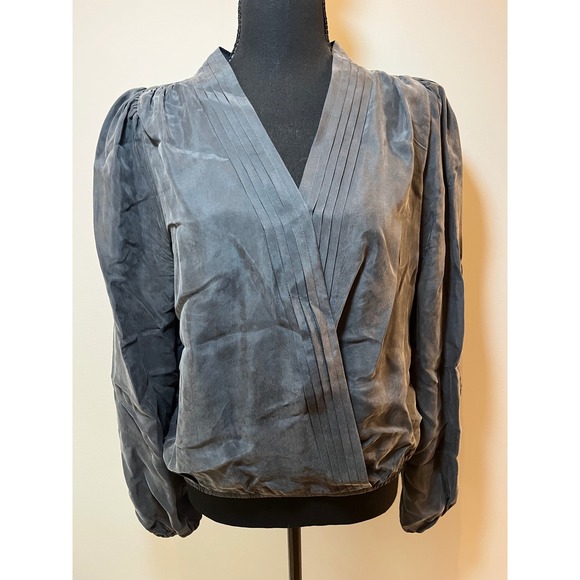 Evereve Charcoal Gray Cupro Viscose Pleated Wrap Blouse Puff Sleeve Size M - Picture 2 of 11